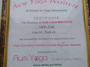 Школа йоги Лолиты Поповой